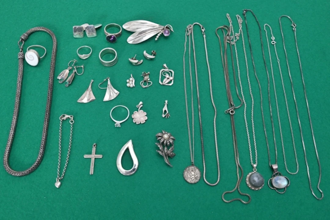 Div Silversmycken ca 163 gr