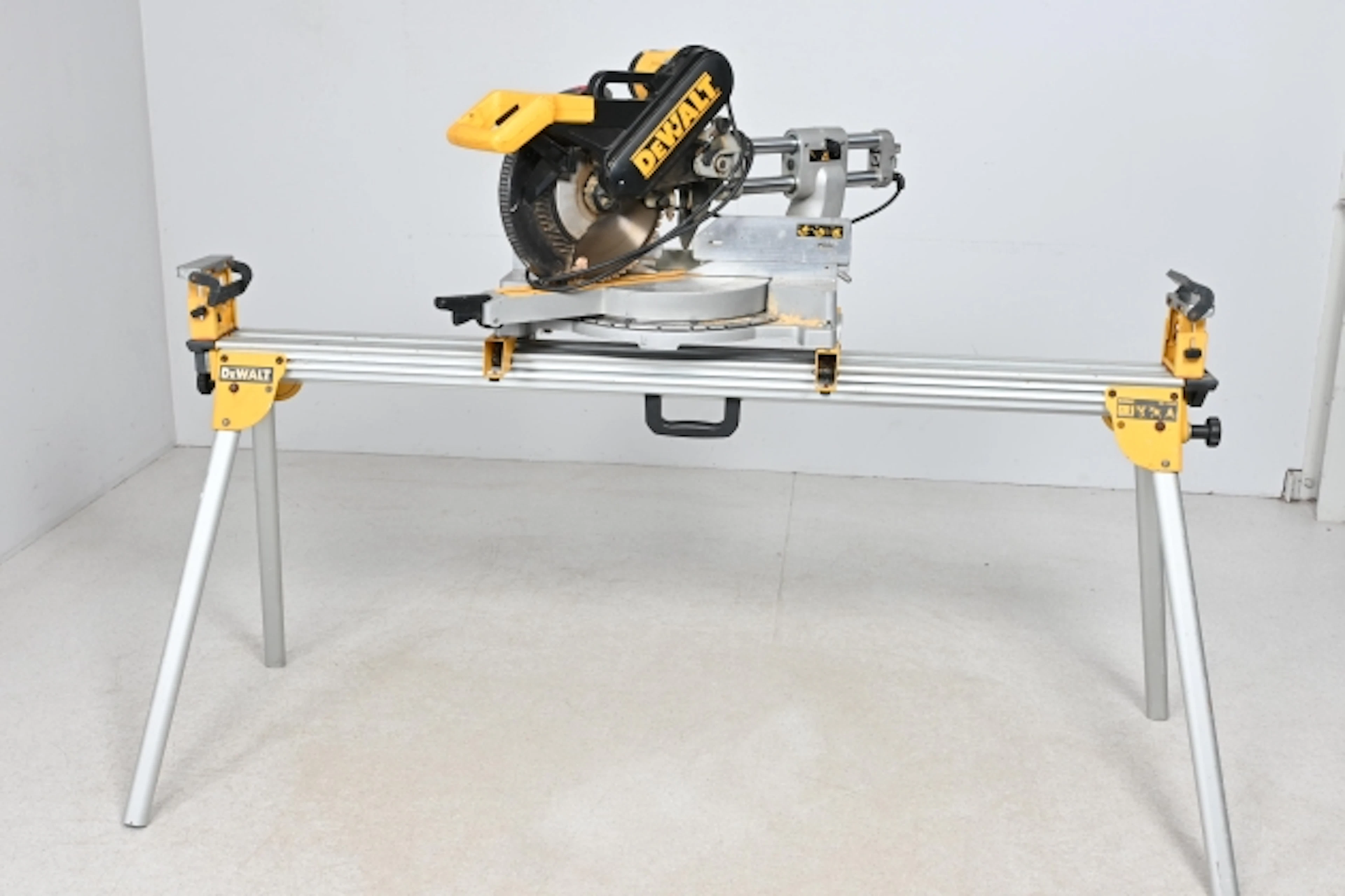 Gersåg, Dewalt DW708-QS