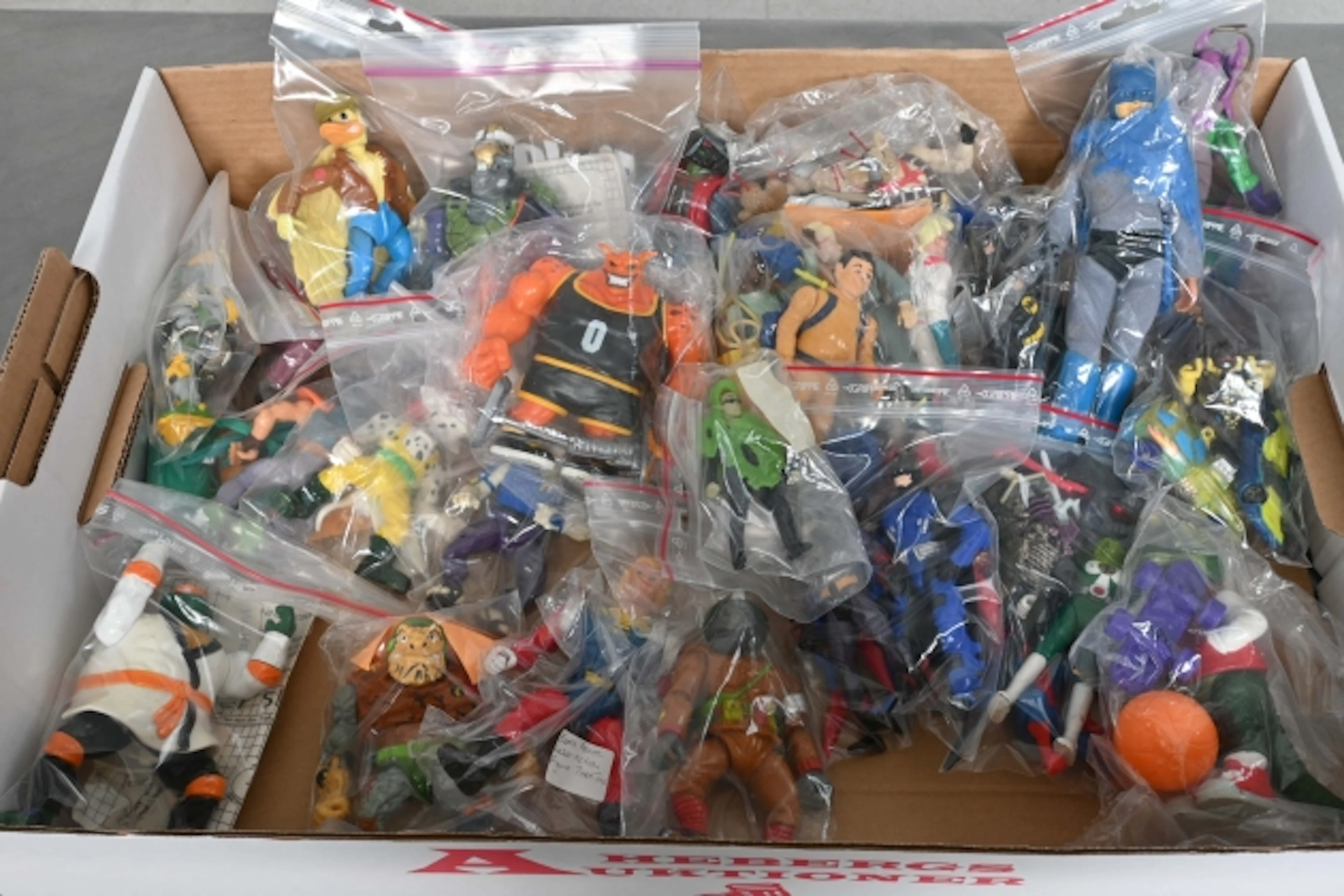 Leksaksfigurer Bl.a Turtles, Ghostbusters, Batman 80-90 tal