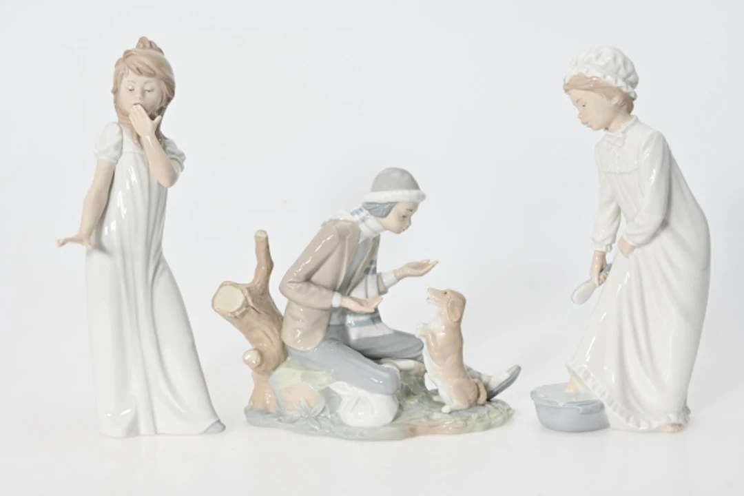3 st Figuriner, Nao