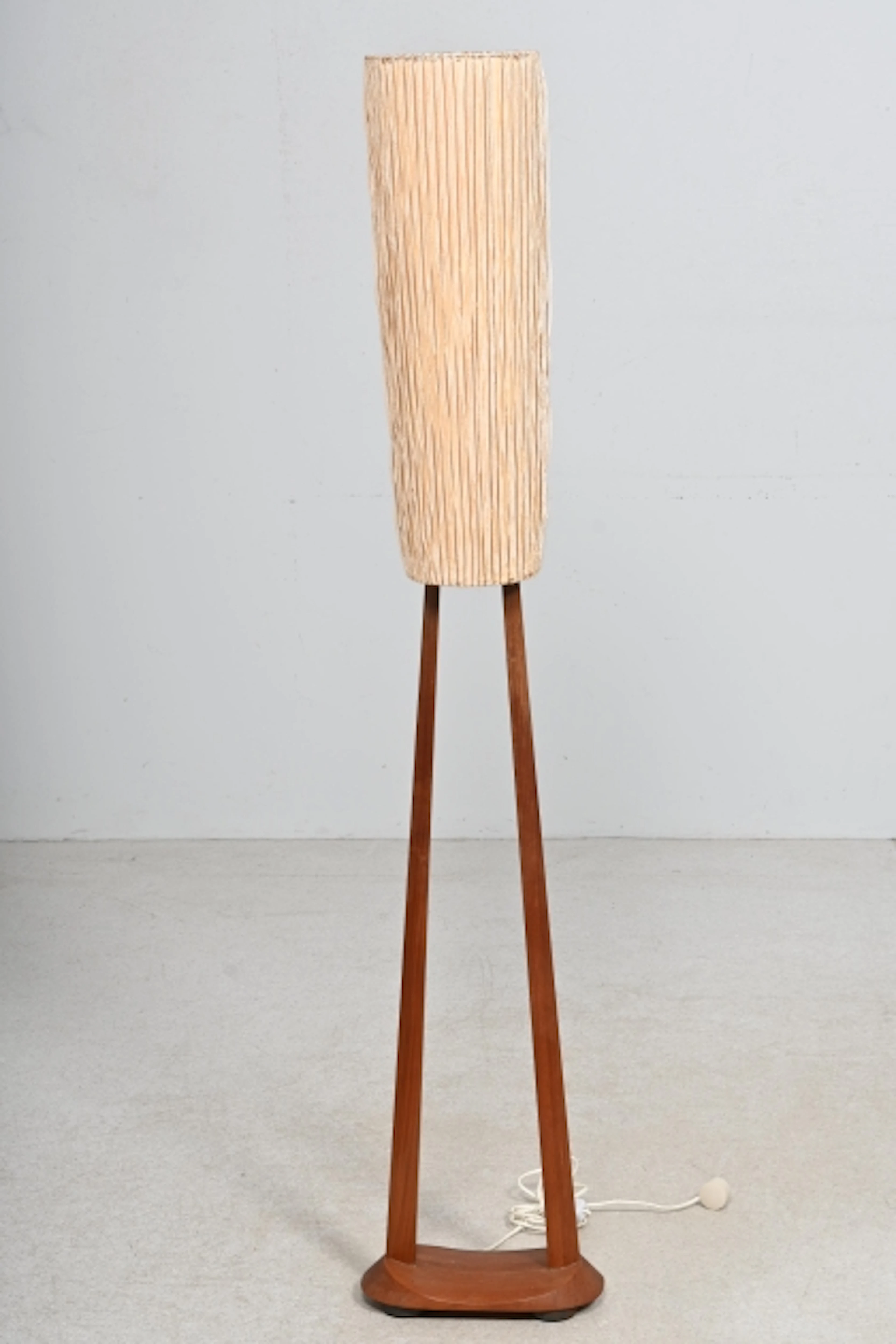 Golvlampa, teak