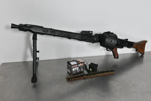 Airsoft, Kulspruta MG42