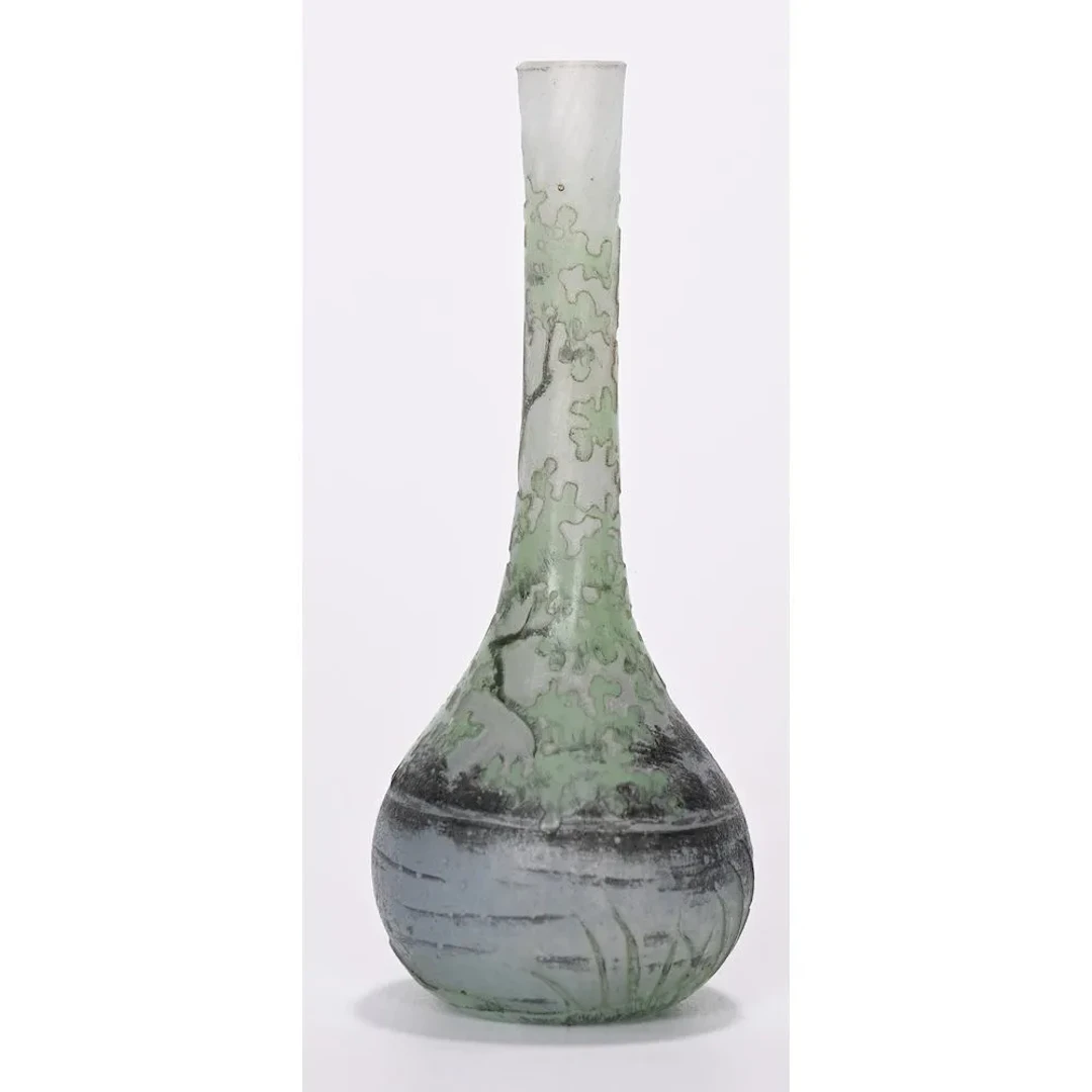 DAUM, NANCY. Miniature single-flower vase made of acid-etched glass