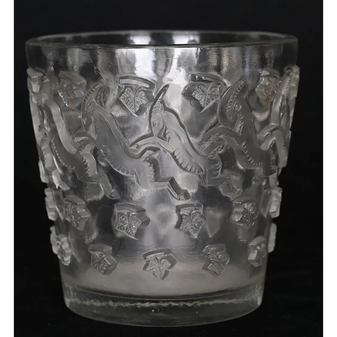 René LALIQUE. (1860–1945). “Jurançon Grape Washer” in pressed molded