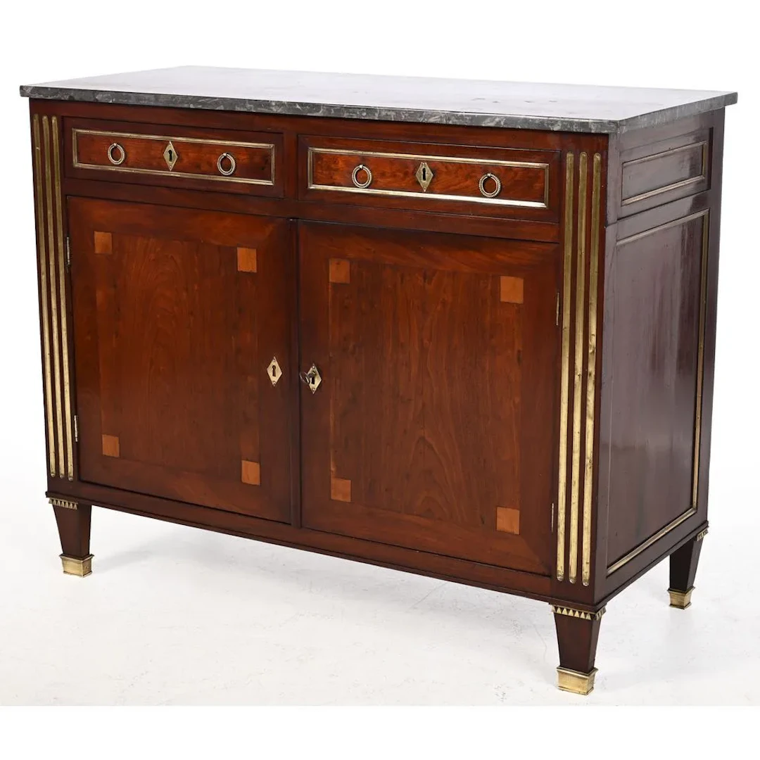 SCHEY Fidelys. Louis XVI-style mahogany sideboard with 2 doors surmounted