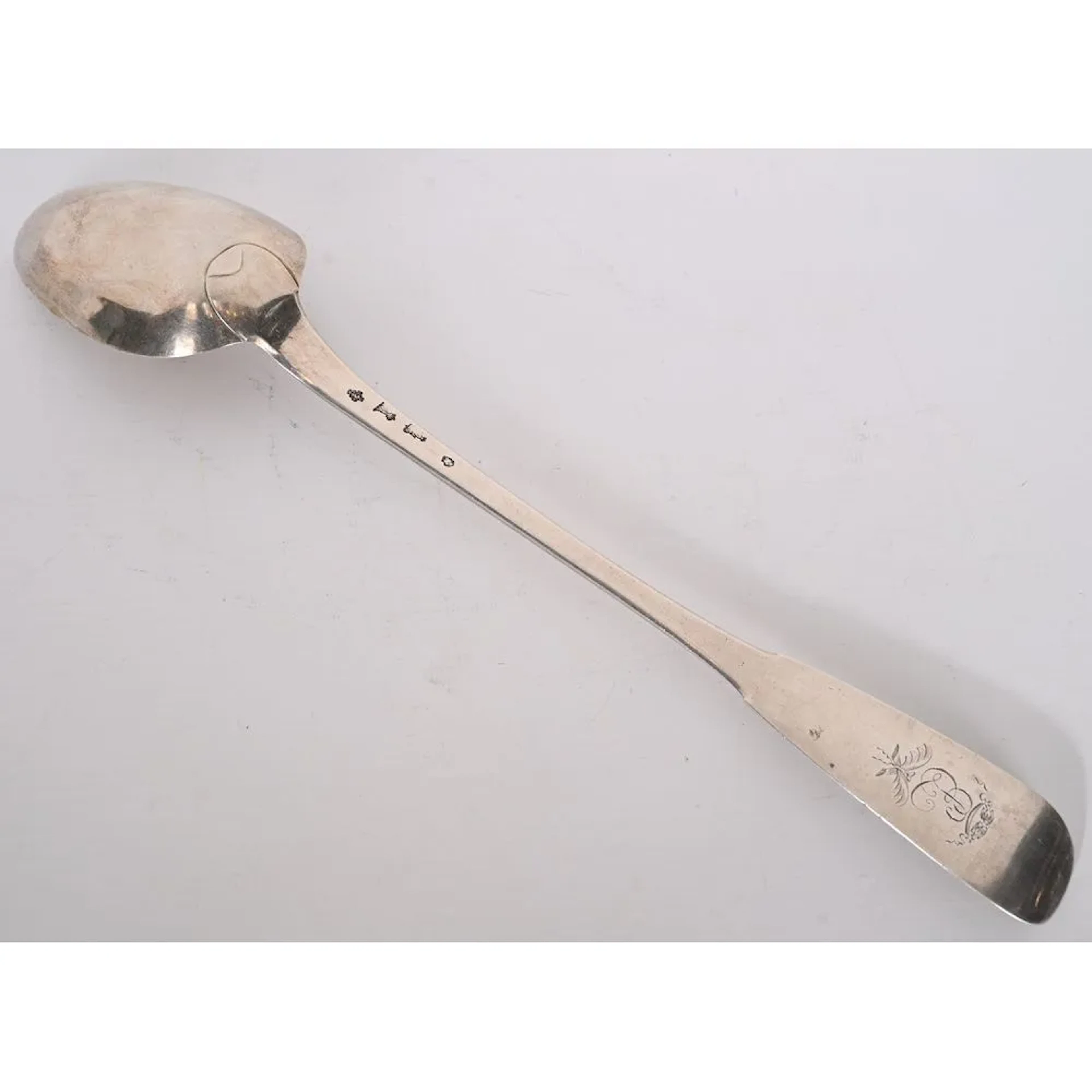 LARGE STEW SPOON, 18th-century “uniplat” style, engraved with a number.