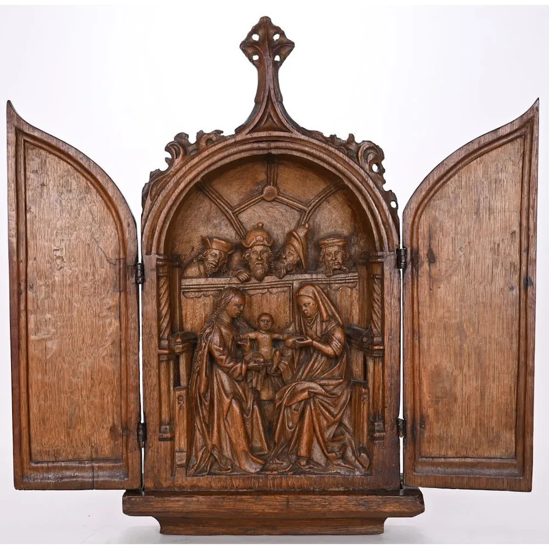 Oak triptych depicting a scene from the Presentation of Christ in