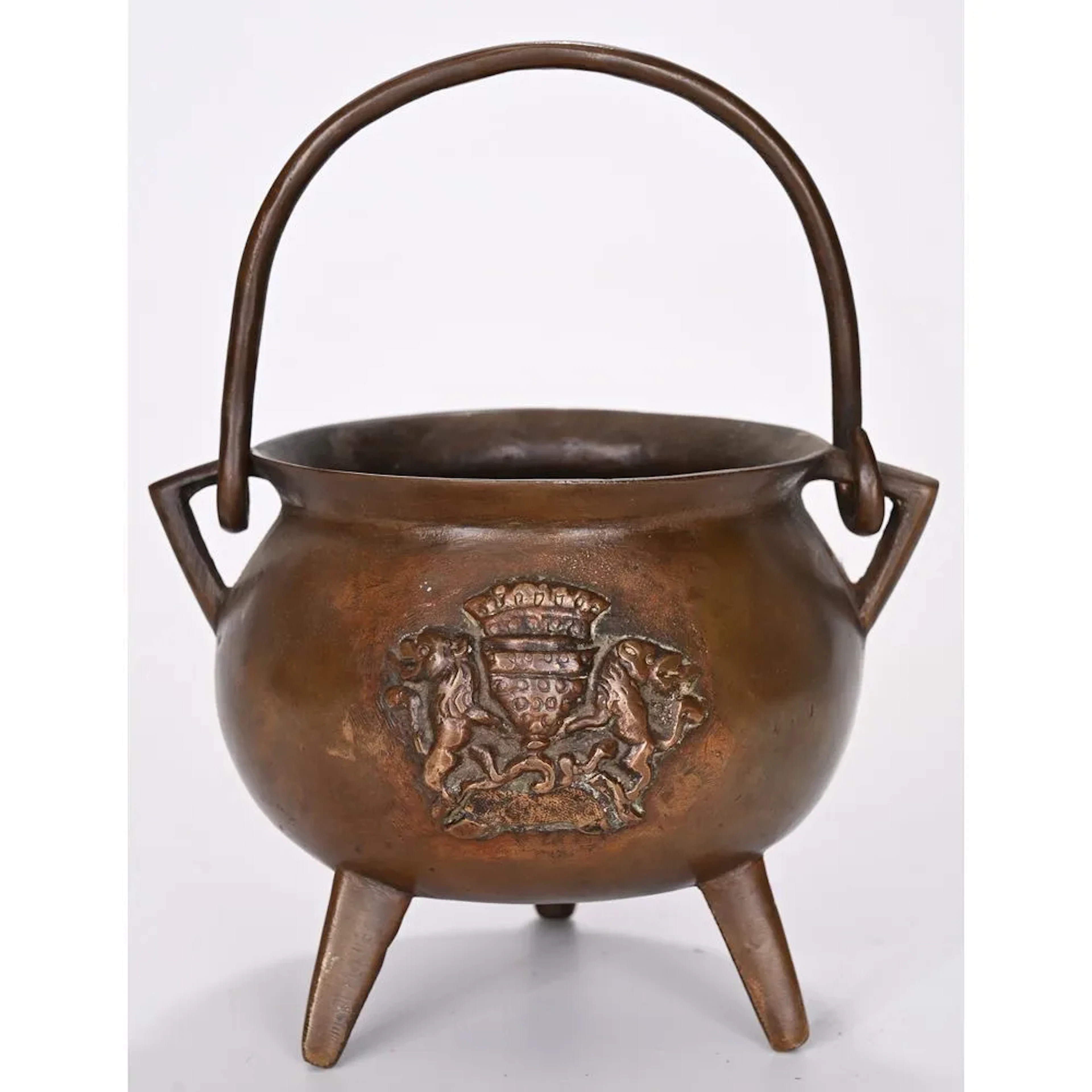 SMALL LOUIS XIV BRONZE CAULDRON resting on three legs. It is decorated