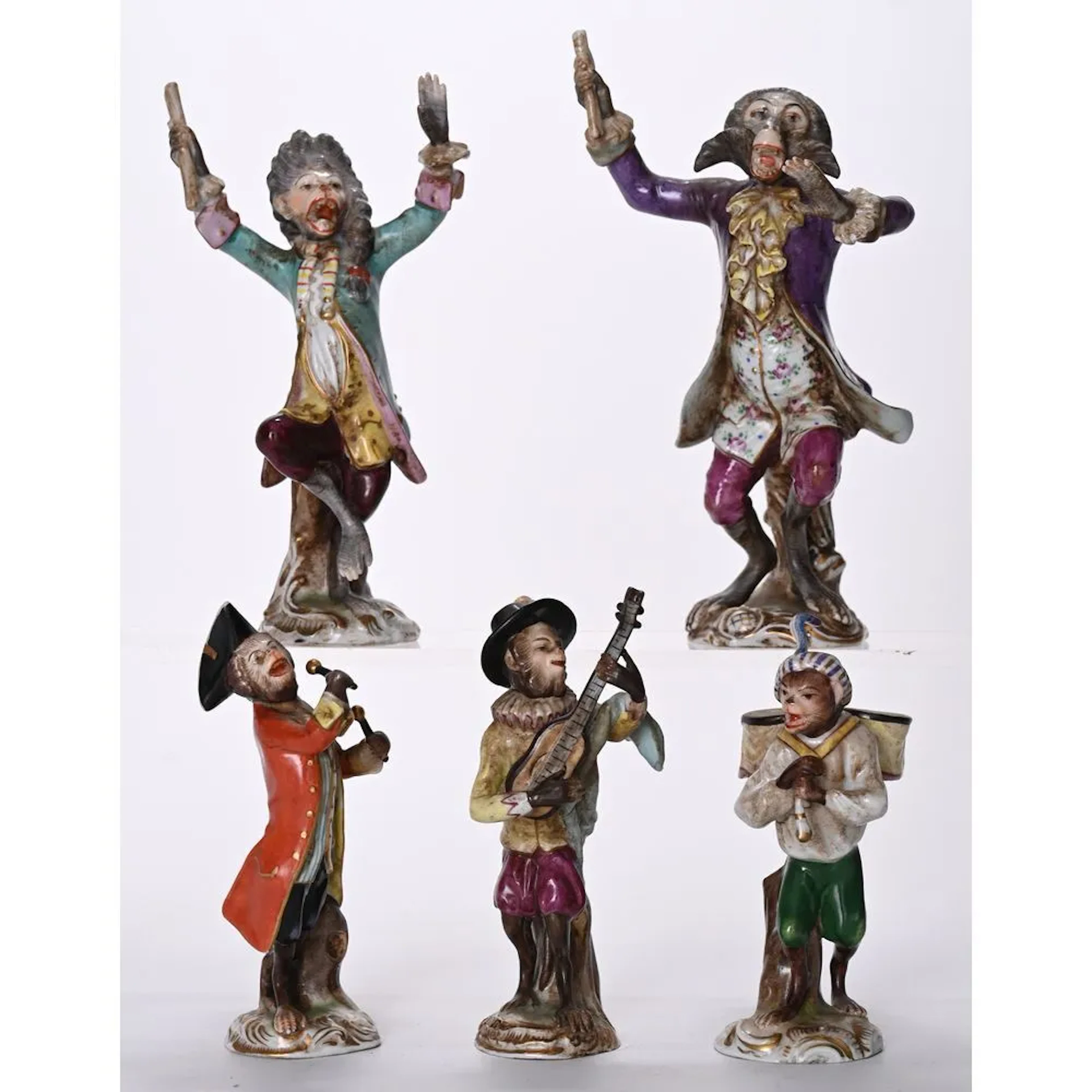 SAXE. 5 porcelain figurines depicting monkeys playing musical instruments.