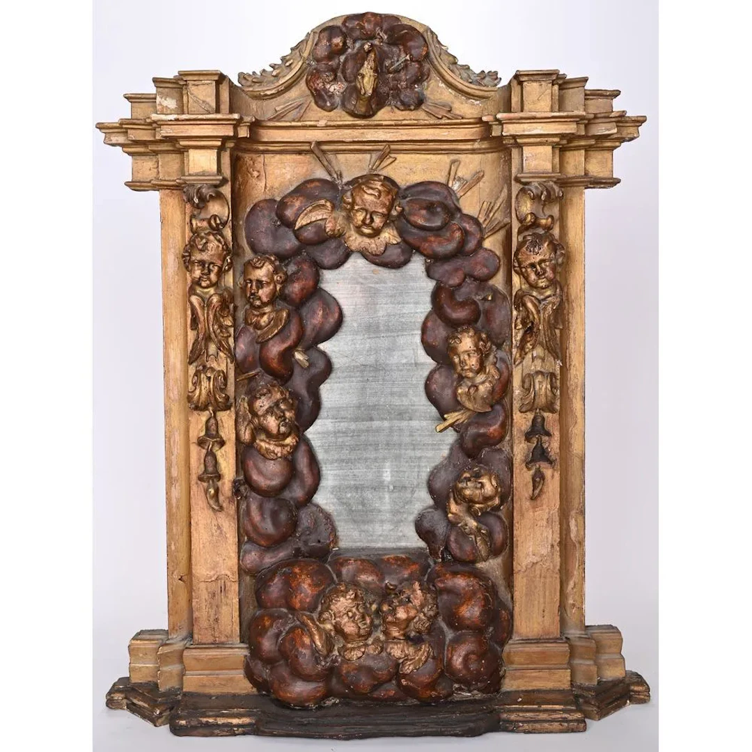 BAROQUE DECORATIVE ELEMENT made of carved wood, gilded and patinated