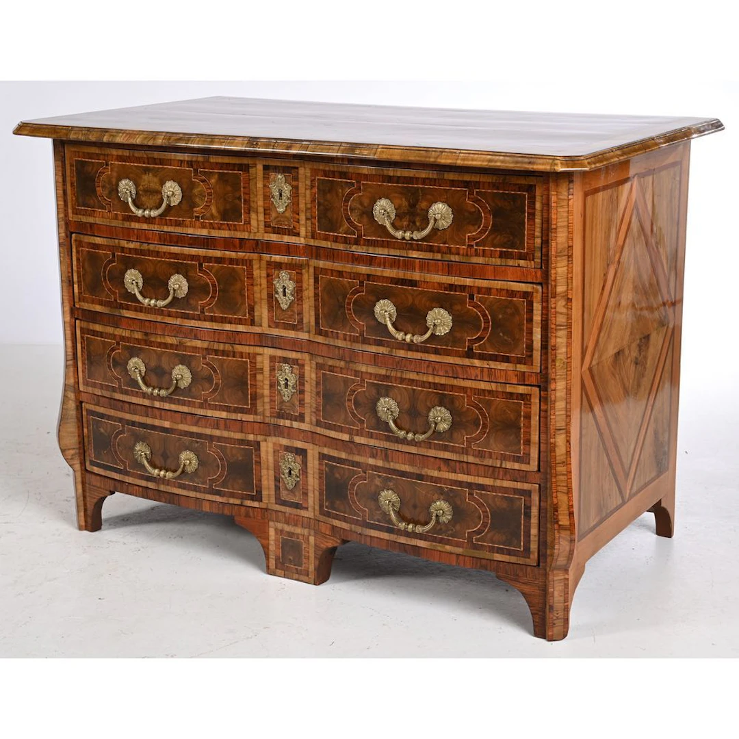 MAZARINE COMMODE with curved front in olive, rosewood and olive wood