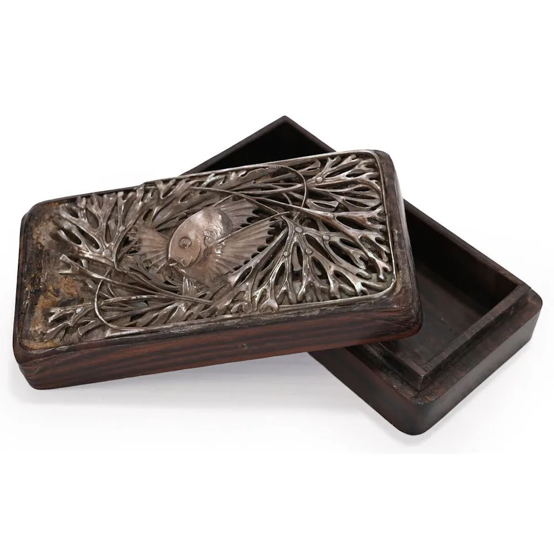 BASTARD, Georges. (1881–1939). Box made of Macassar ebony and mother-of-pearl