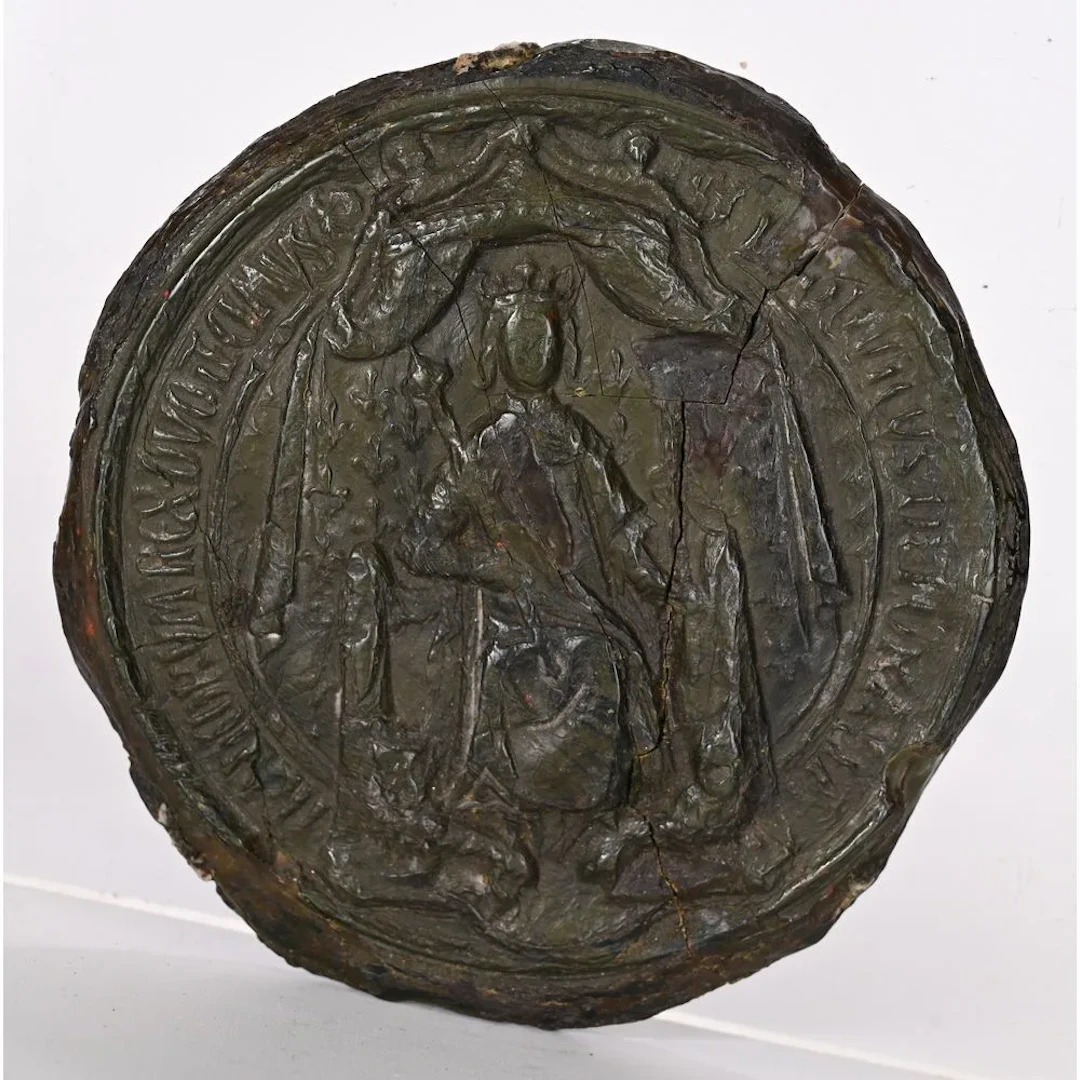 MEDIEVAL-STYLE SEAL OF MAJESTY made of green wax. In the center, it