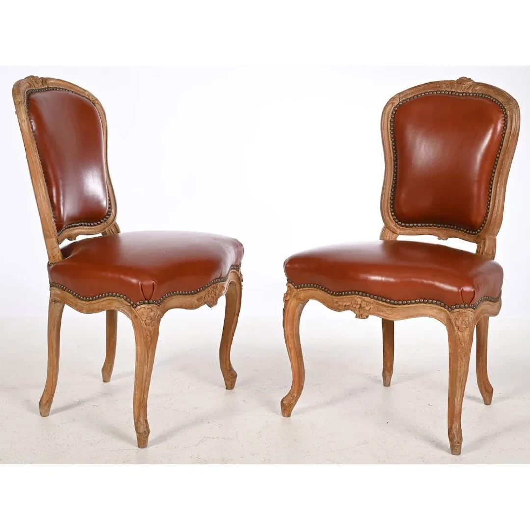 NADAL L’Ainé. PAIR OF LOUIS XV CHAIRS in natural wood, molded and