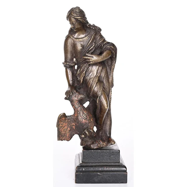 Bronze SCULPTURE depicting a woman in the classical style with an