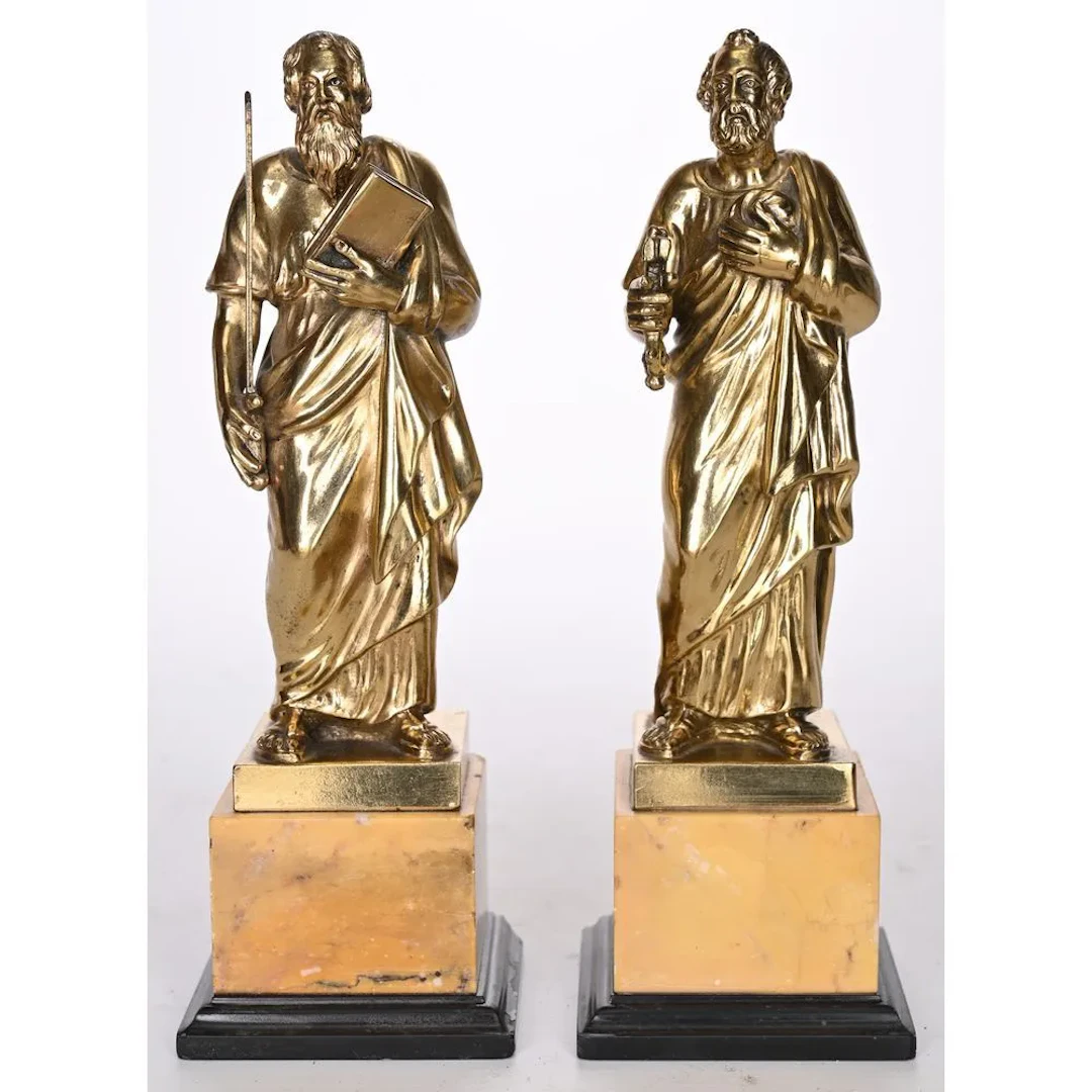 PAIR OF FIGURES in gilded bronze depicting the evangelists. Sienese