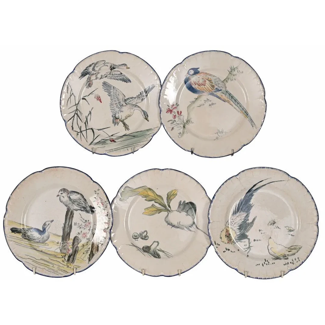 THE CRYSTAL STAIRCASE. 5 earthenware plates with polychrome decoration