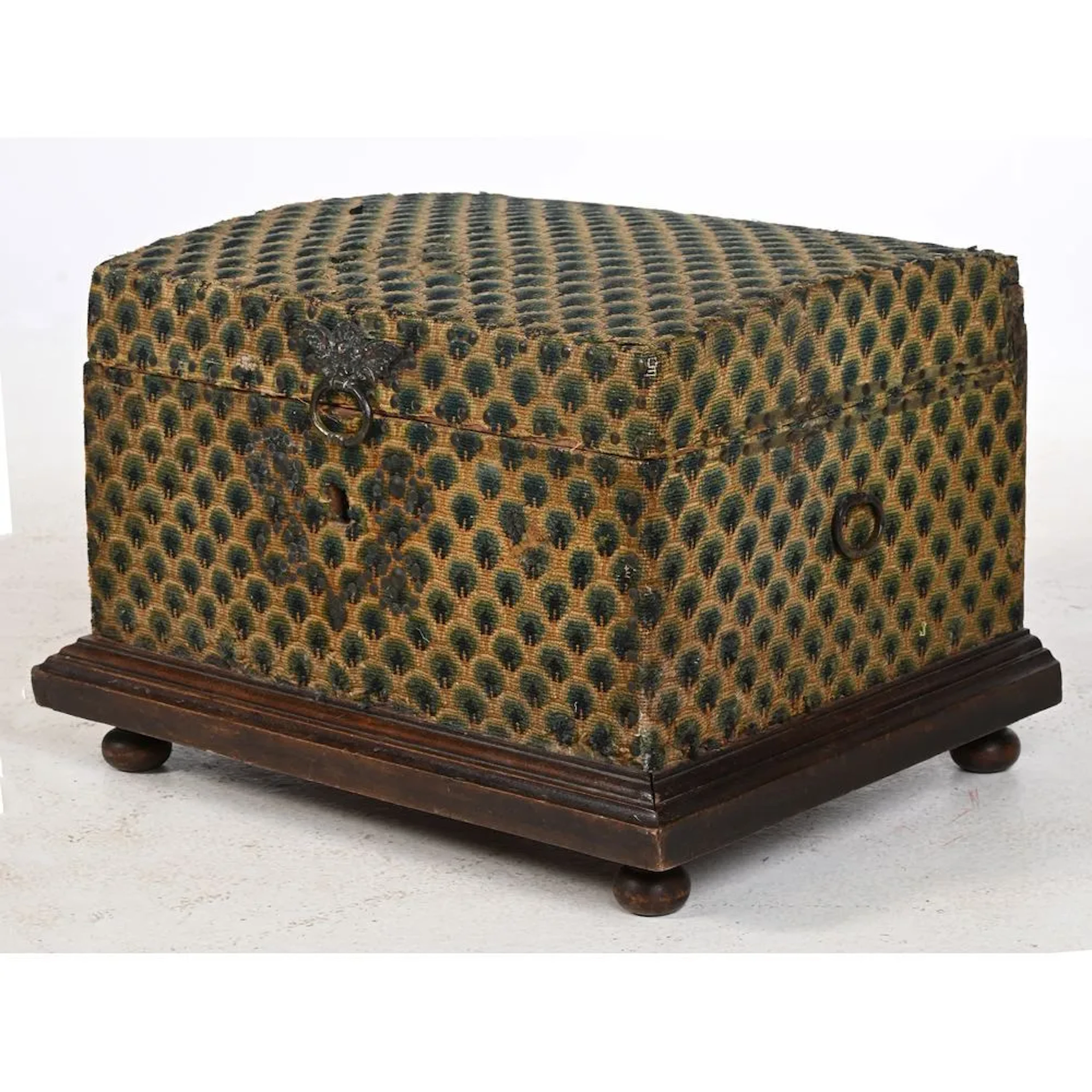 SMALL LOUIS XIV CHEST made of wood and covered with fabric featuring