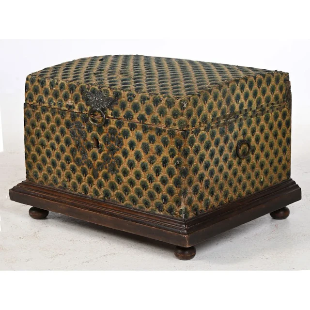 SMALL LOUIS XIV CHEST made of wood and covered with fabric featuring