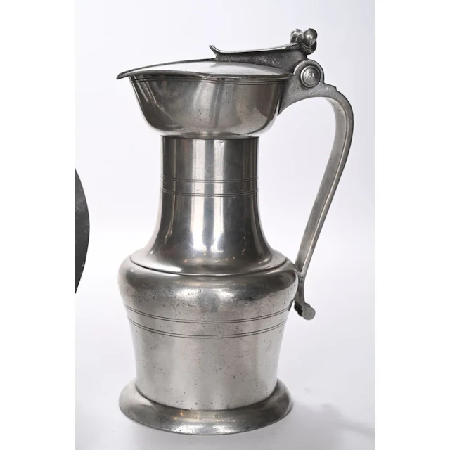 BORDEAUX, Etienne SOULIGNAC. Baluster-shaped pitcher accented with