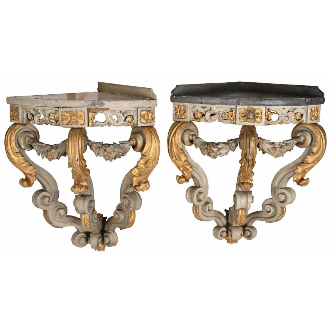 PAIR OF LOUIS XV CORNER WALL SCONCES made of repainted and gilded