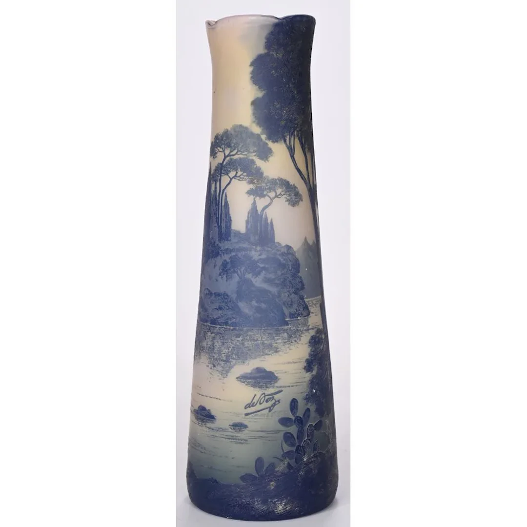 DEVEZ. BEAUTIFUL acid-etched glass vase decorated in shades of blue