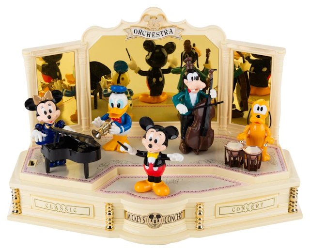 A Mickey’s Concert Play-Along Show by Takara.