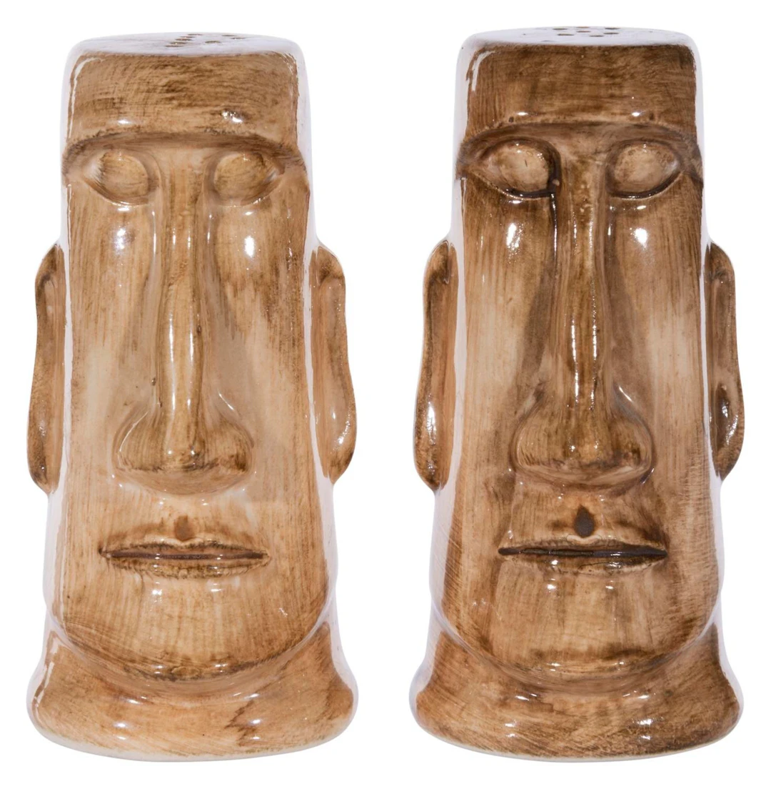 A Disneyland Moai Salt and Pepper Shakers Set.