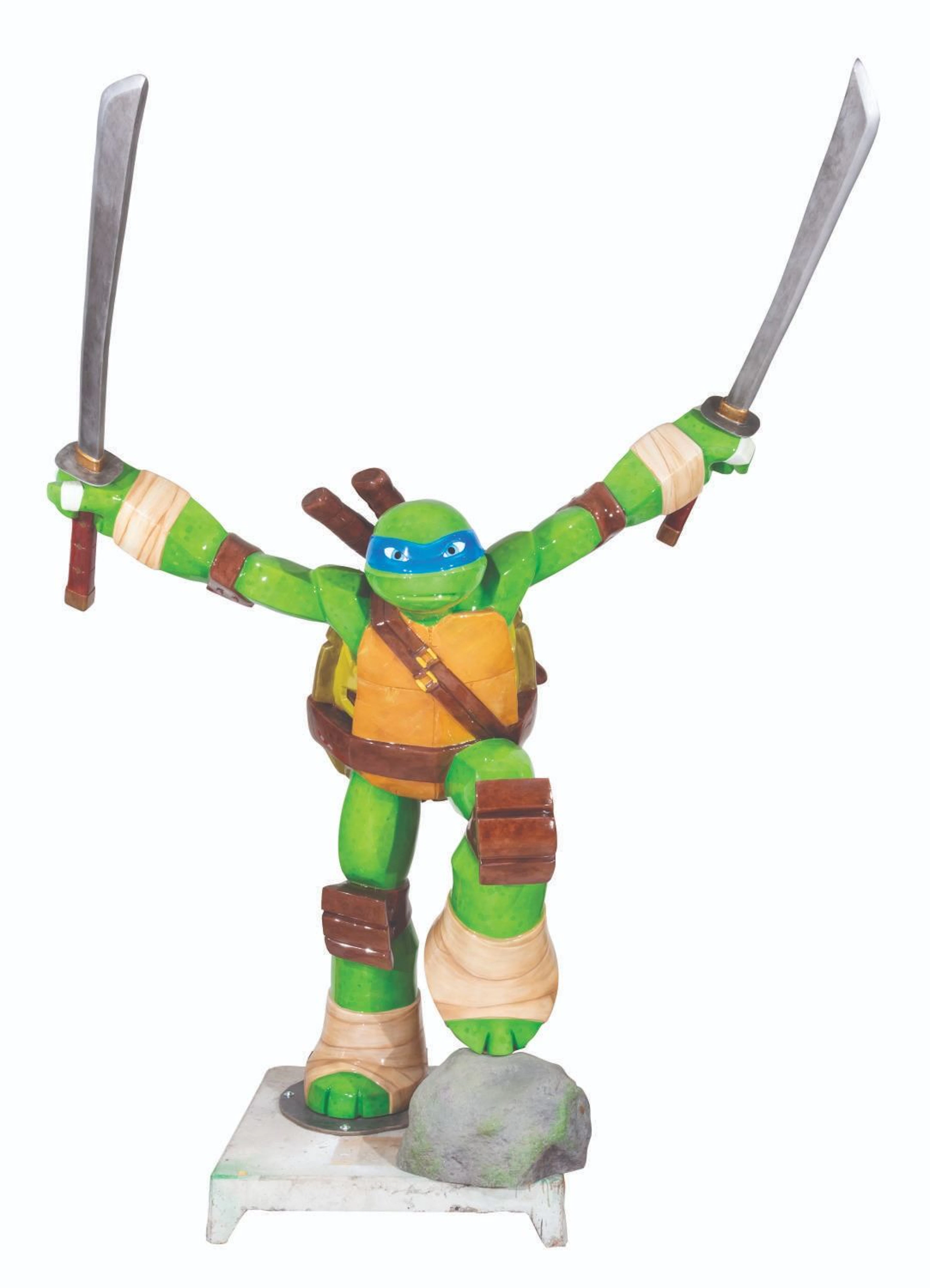 A Teenage Mutant Ninja Turtles Leonardo Statue.