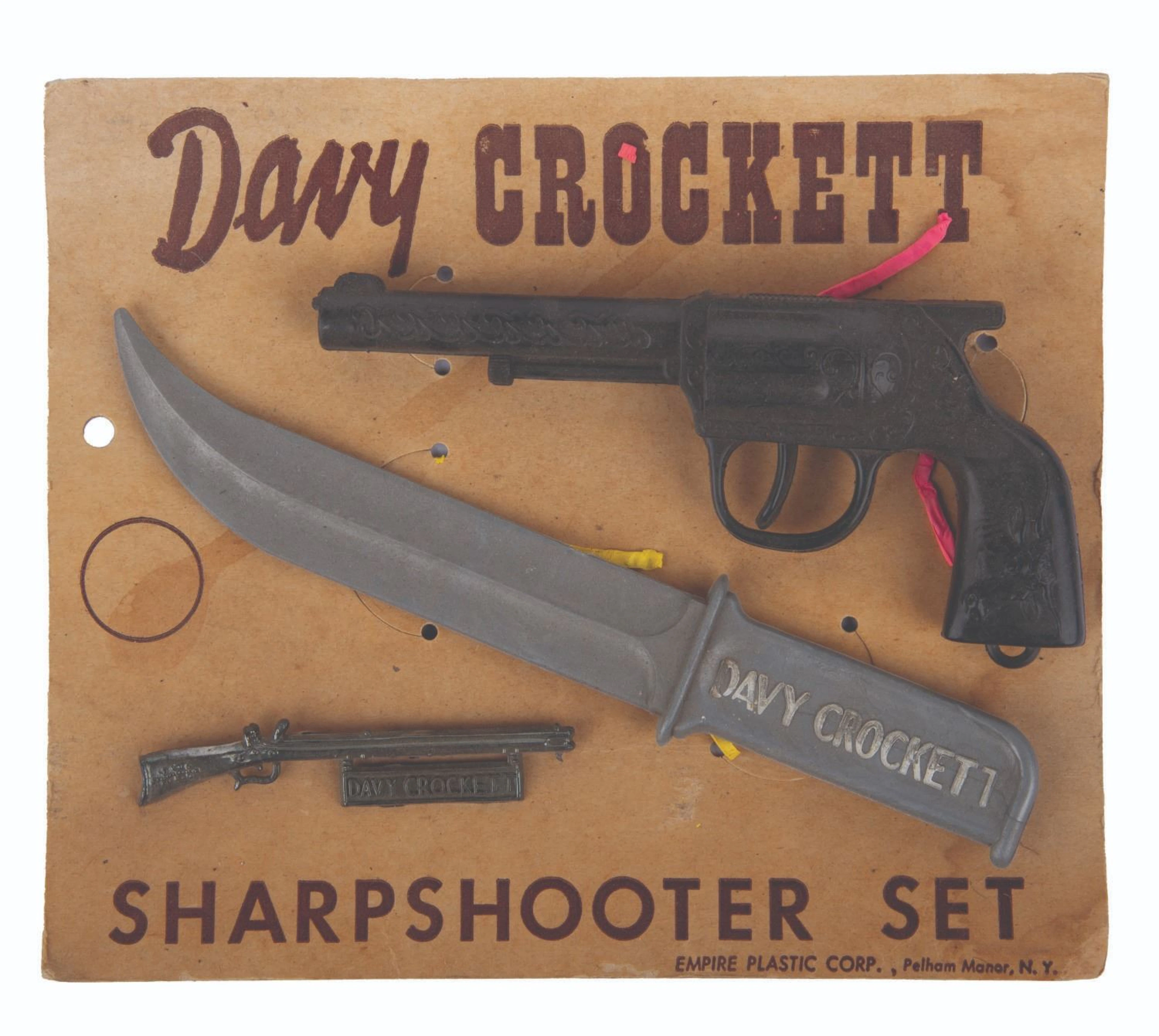 A Davy Crockett Sharpshooter Set with Pin.