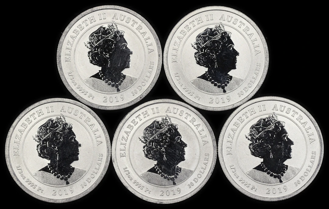 (1.667 oz, 51.84 g APtW). Australia. Lot of (5) 2019 Humpback Whale