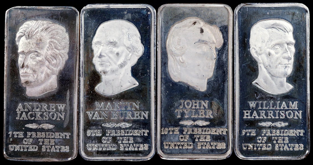 (19.271 oz, 599.4 g ASW). Lot of (4) Danbury Mint 2500 grain Presidential