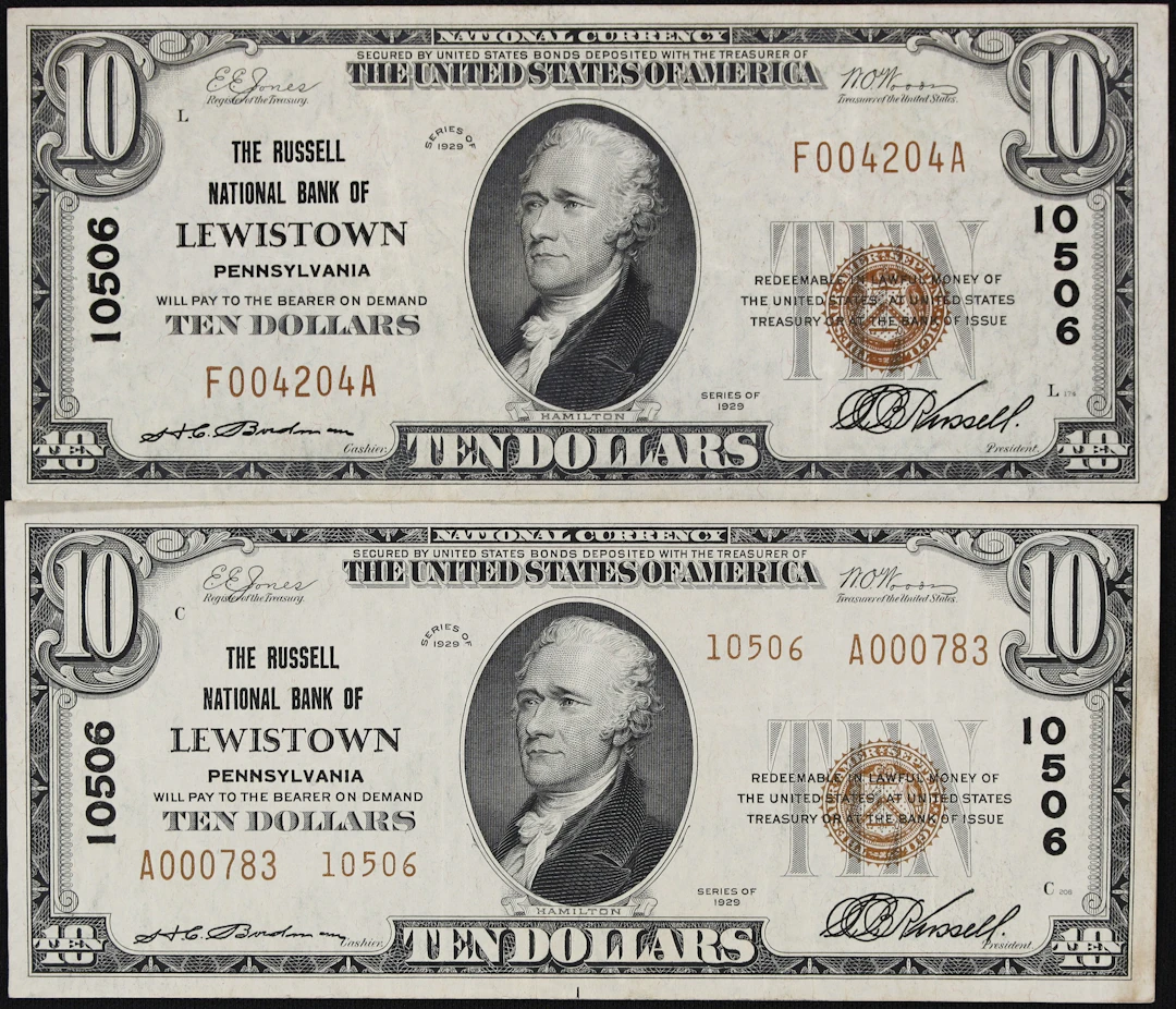 Lot of (2) Lewistown, Pennsylvania. $10 1929 Ty. 1 & Ty. 2. Fr. 1801-1