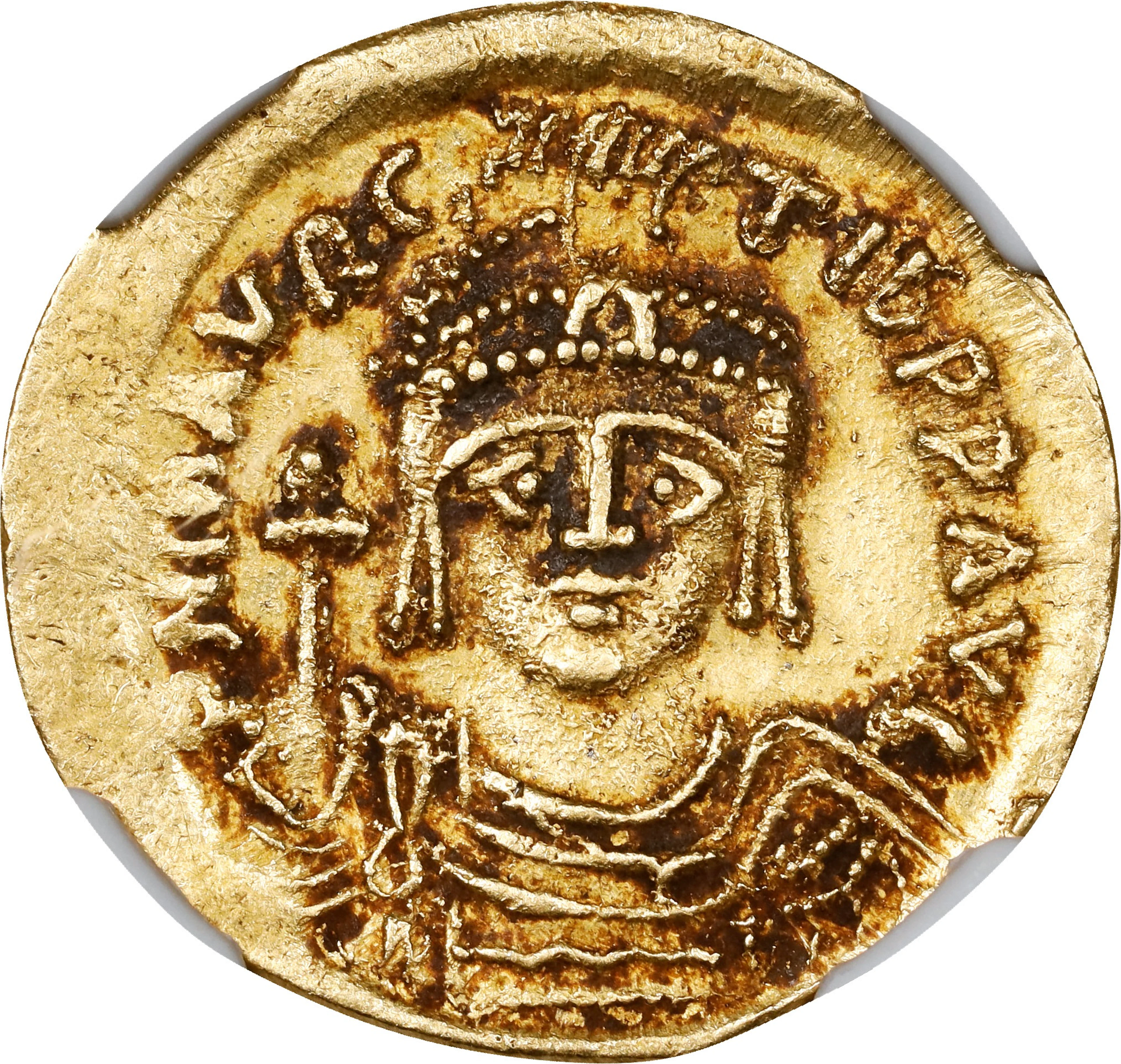 MAURICE TIBERIUS, 582-602. AV Solidus (4.33 gms), Constantinople Mint
