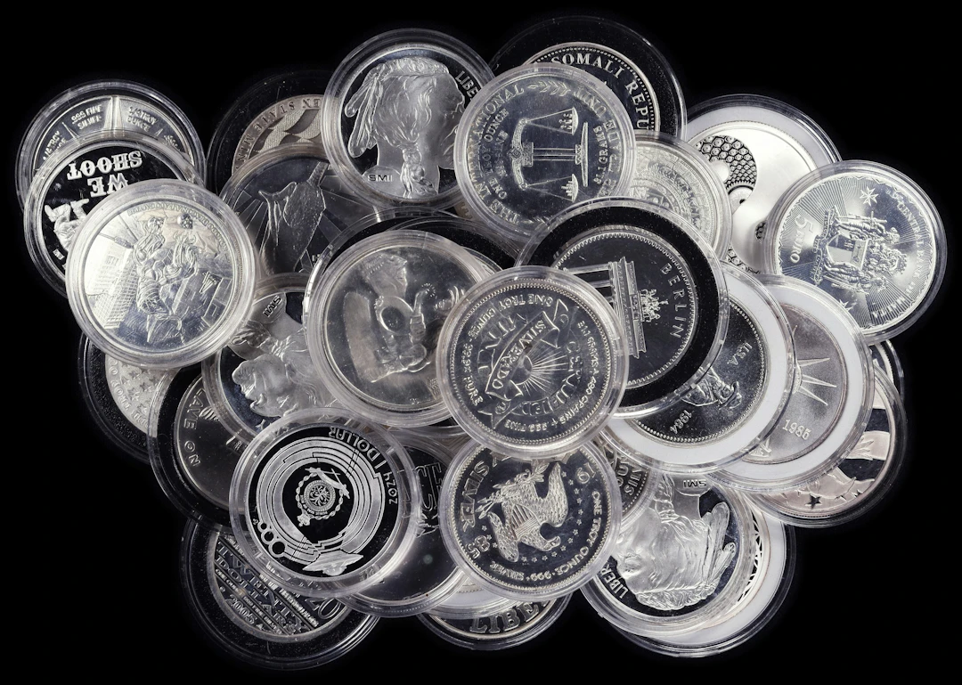 (37 oz, 1150.848 g ASW). Lot of (37) Assorted Refineries 1 oz Silver Rounds.