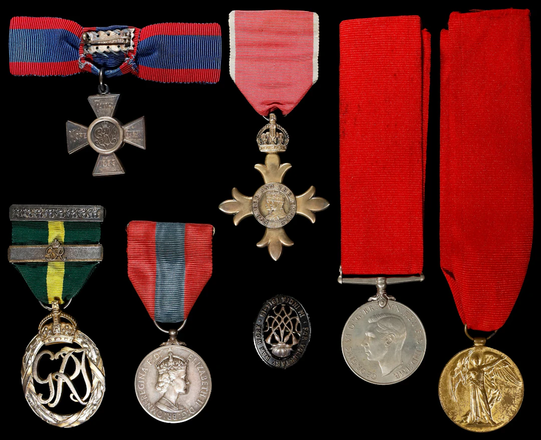 GREAT BRITAIN. Septet of Orders & Decorations (7 Pieces), ND (ca.