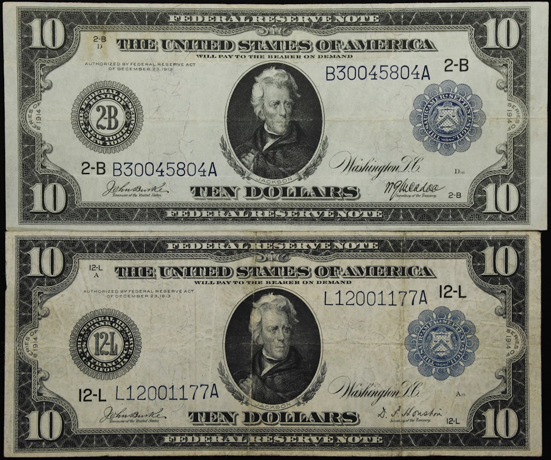 Lot of (2) Fr. 908 & 950. 1914 $10 Federal Reserve Notes. New York