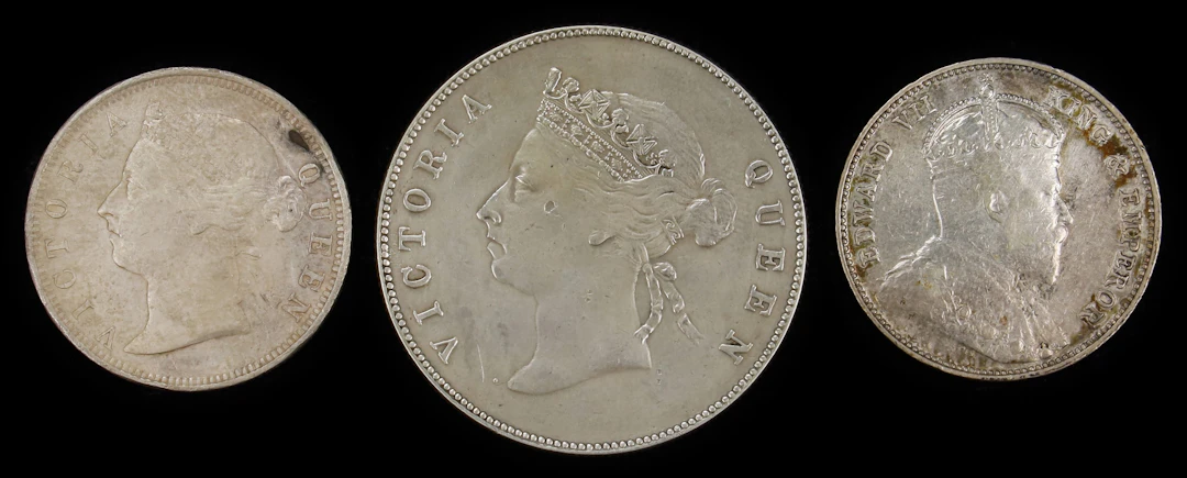 (t) HONG KONG (SAR). Trio of Mixed Denominations (2 Pieces), 1891-1904.