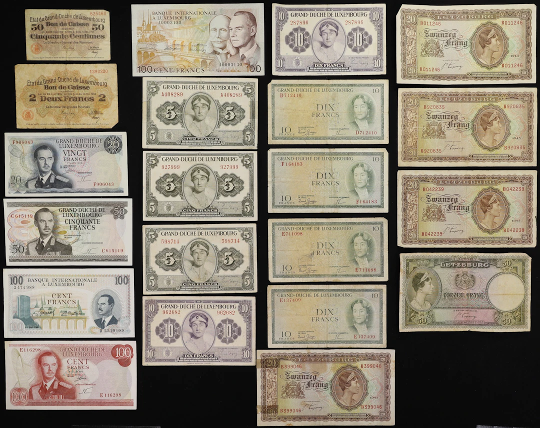 LUXEMBOURG. Lot of (21). Mixed Banks. 50 Centimes, 2, 5, 10, 20, 50