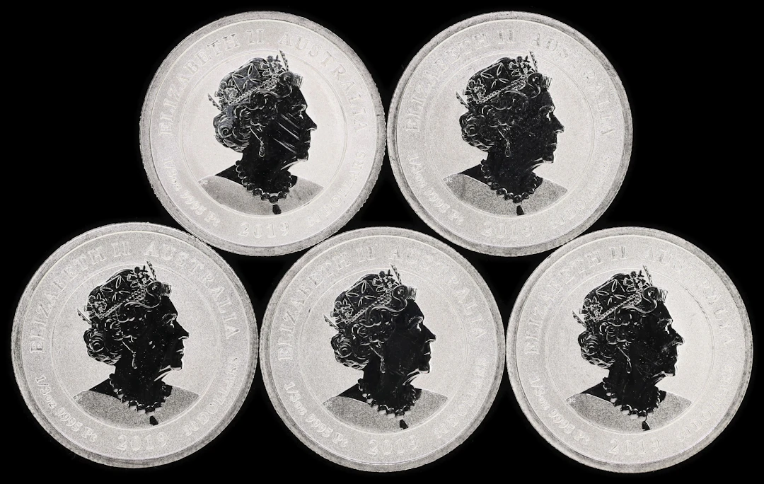 (1.667 oz, 51.84 g APtW). Australia. Lot of (5) 2019 Humpback Whale