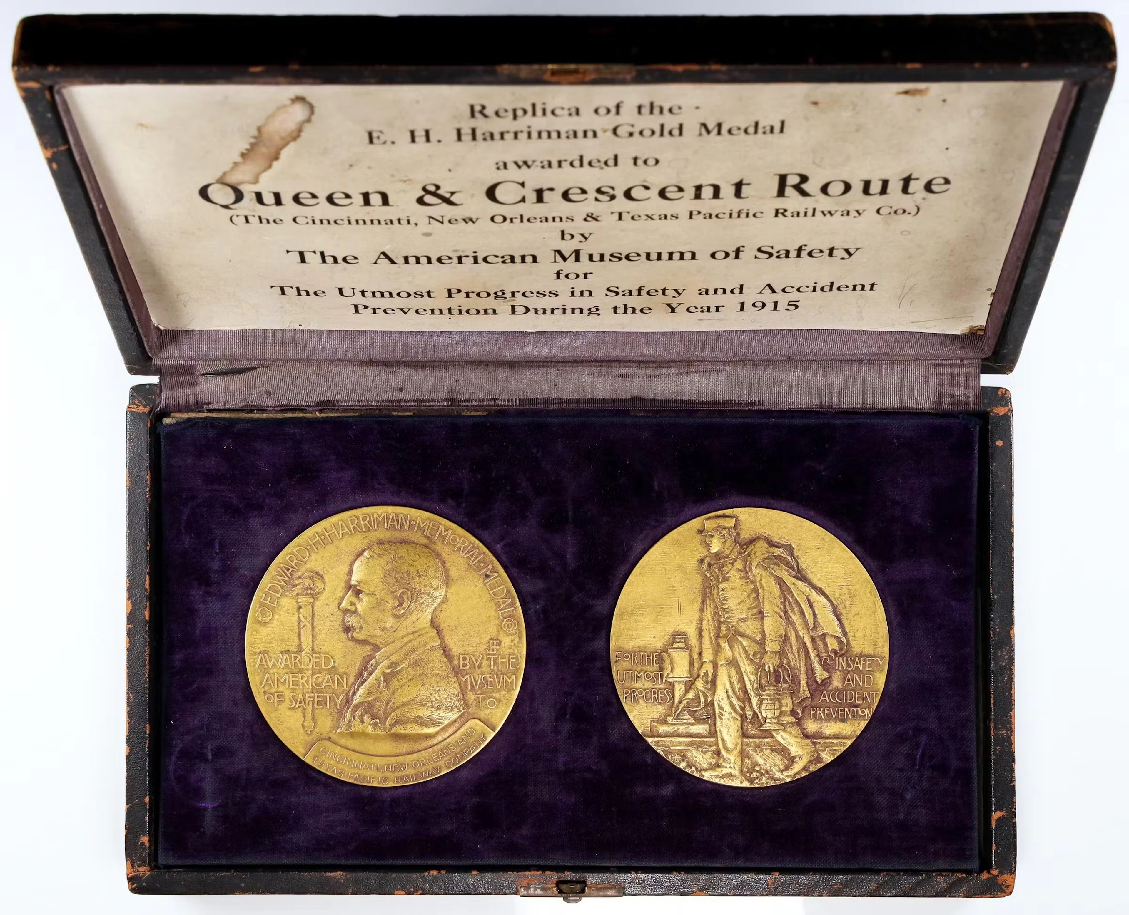 Obverse and Reverse of the 1915 E.H. Harriman Gold Medal of the American