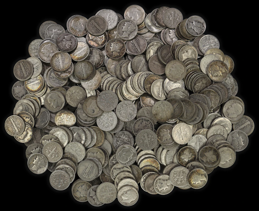 (30.388 oz, 945.173 g ASW). $42.50 Face Value in 90% Silver Dimes.