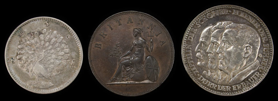 MIXED LOTS. Trio of Mixed Denominations (3 Pieces), 1819-1929. Grade