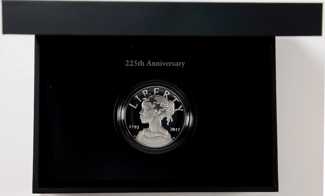(1 oz, 31.104 g ASW). 2017-P American Liberty 225th Anniversary Silver Medal.