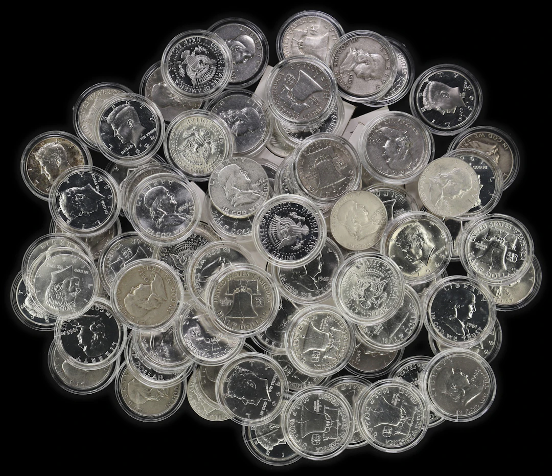 (27.885 oz, 867.335 g ASW). $39 Face Value in 90% Silver Half-Dollars.