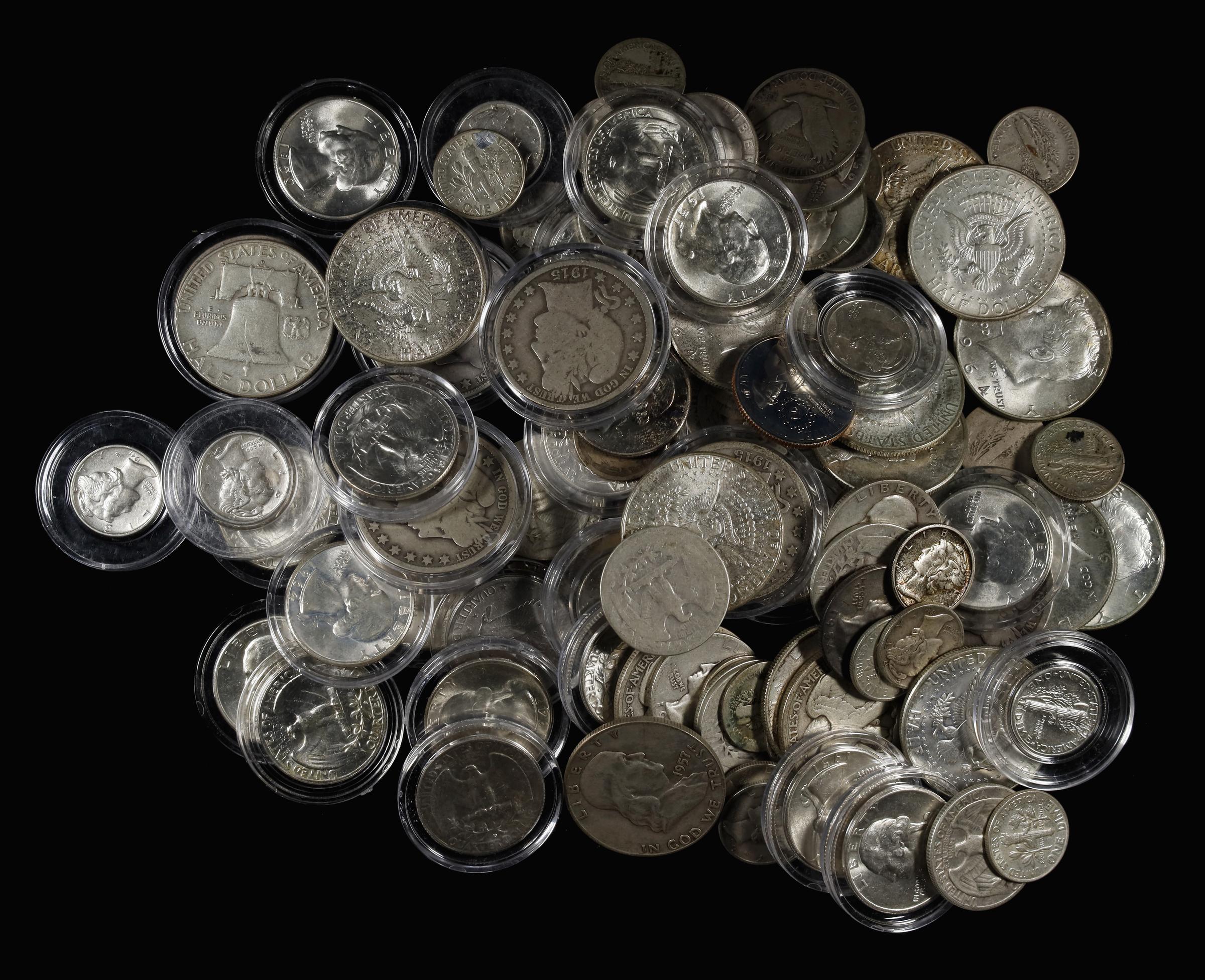 (18.984 oz, 590.469 g ASW). $26.25 F.V. 90% Silver U.S. Coins.