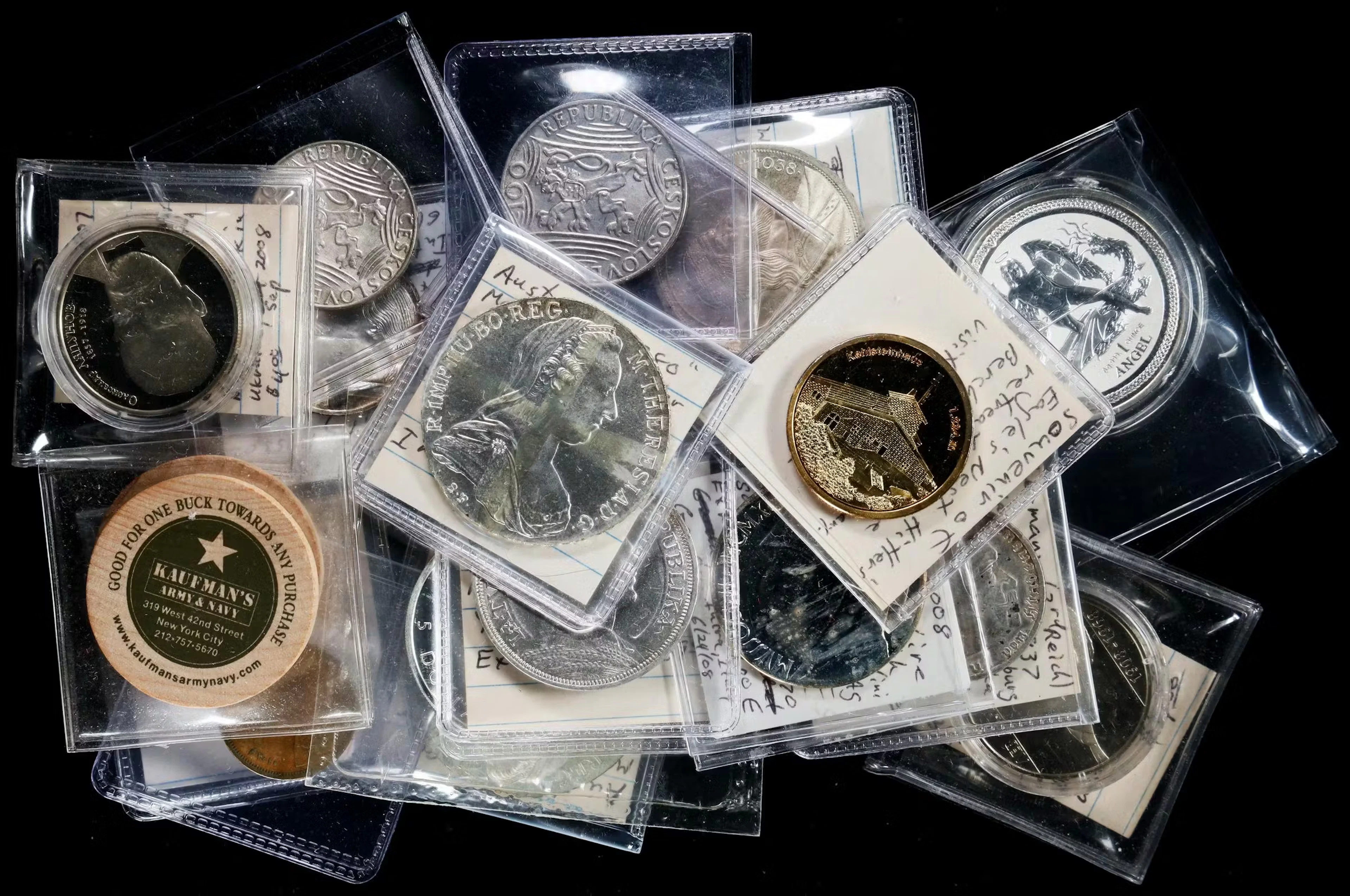 MIXED LOTS. Group of Crowns and Minors (19 Pieces), 1927-2016. Grade