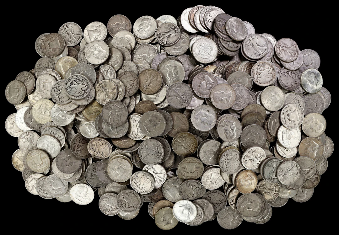 (232.018 oz, 7216.672 g ASW). $324.50 Face Value in 90% Silver Quarters.