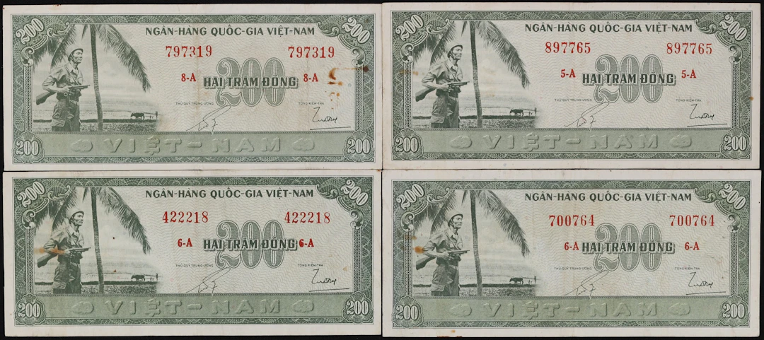 VIETNAM, SOUTH. Lot of (4). National Bank of Vietnam. 200 Dong, ND