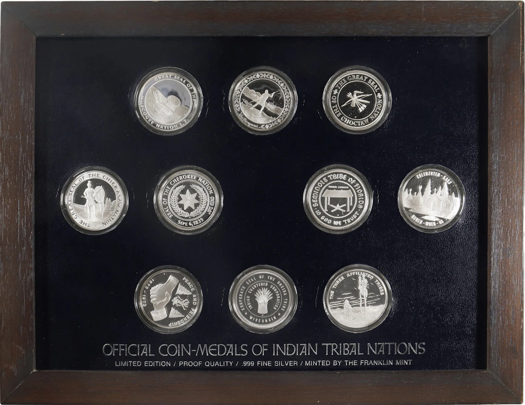 (8.3 oz, 258.163 g ASW). 1974 Franklin Mint Official Coin-Medals of
